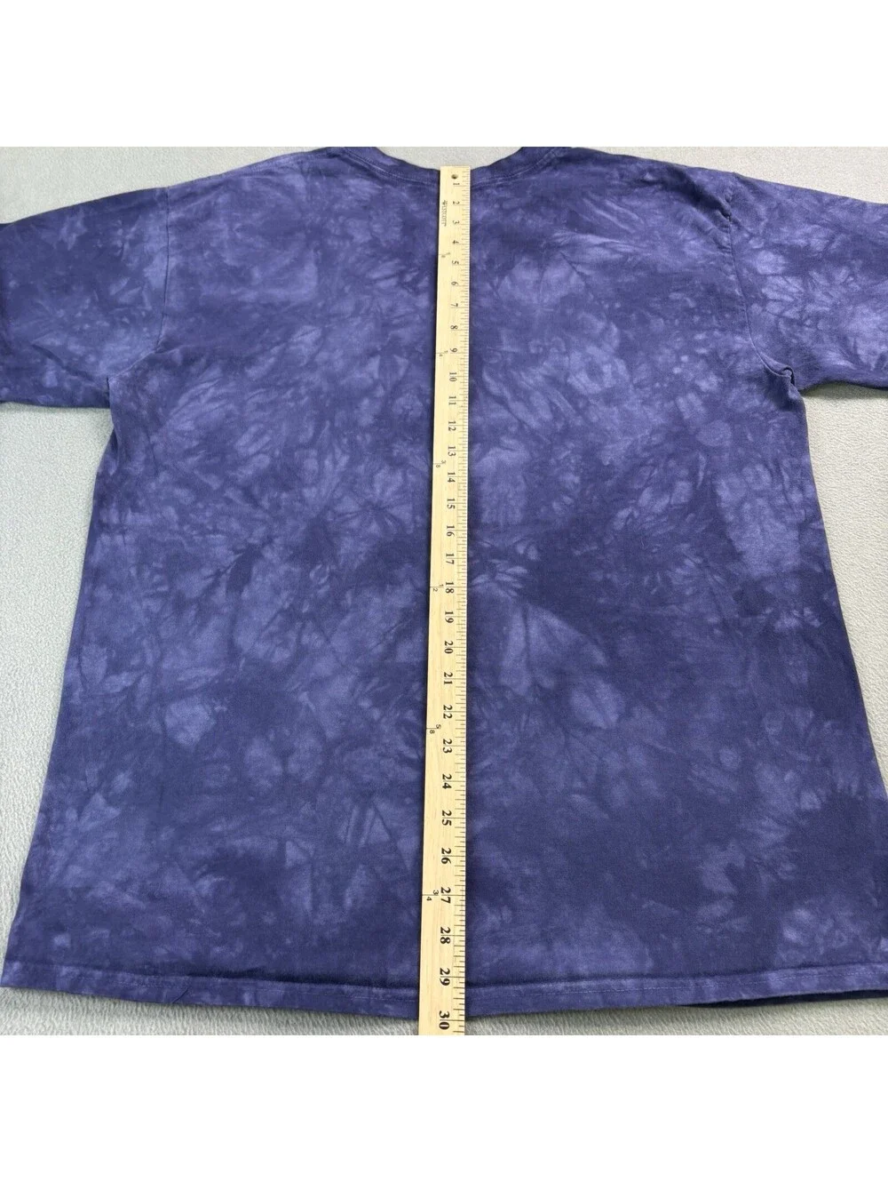 The Mountain Find 10 Wolves Nature T Shirt Size XL Tie Dye Northern Lights